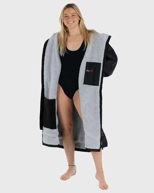 Dry Robe V3 Adult Long Sleeve Black/Grey